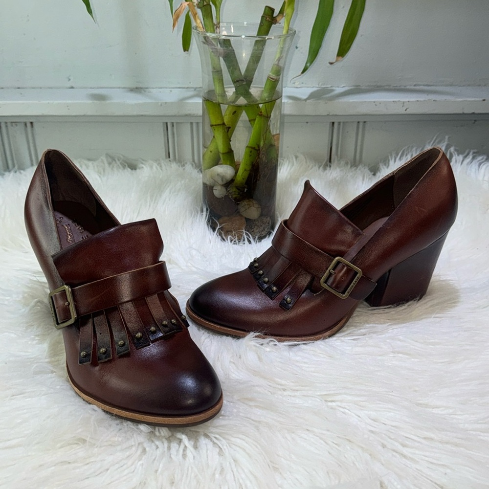 Korkease Oxford Heels leather